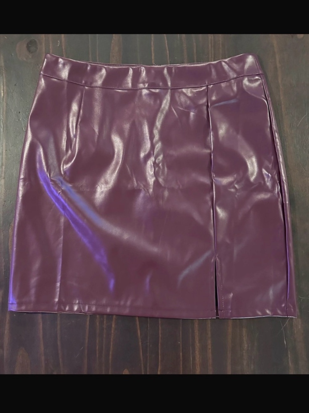 Cupshe Polished Plum Faux Leather Mini Skirt with Front Slit
